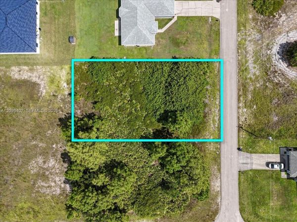 2816 25 ST SW , Lehigh Acres, FL 33976