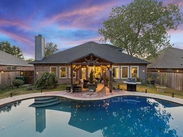 10404 Bear Creek Trail, Fort Worth, TX 76244