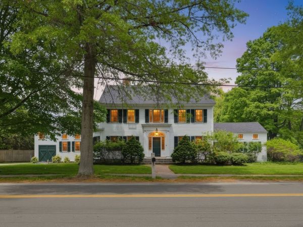 62 Main Street, Westford, MA 01886