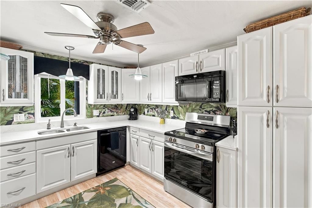 542 Charlemagne Blvd , Naples, FL 34112 Photo