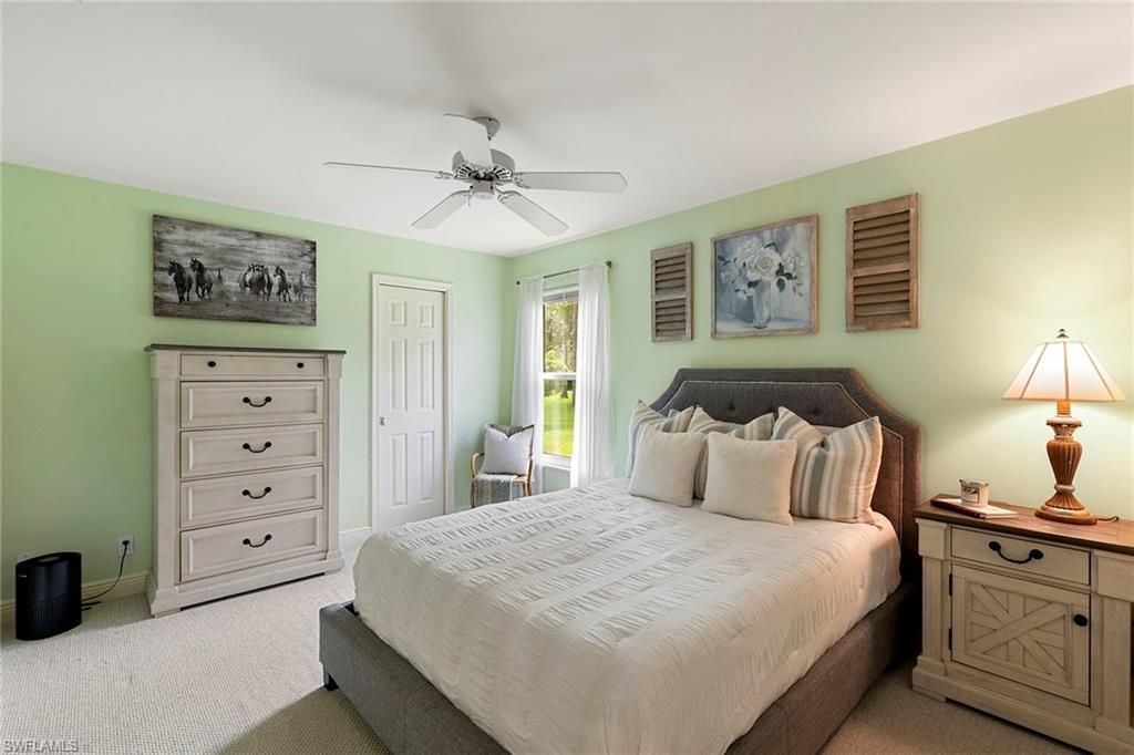 6460 Hidden Oaks Ln, Naples, FL 34119 Photo