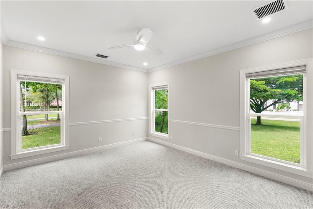 6460 Hidden Oaks Ln, Naples, FL 34119 Photo