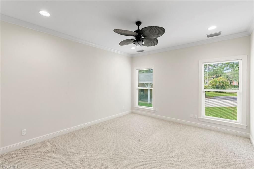 6460 Hidden Oaks Ln, Naples, FL 34119 Photo