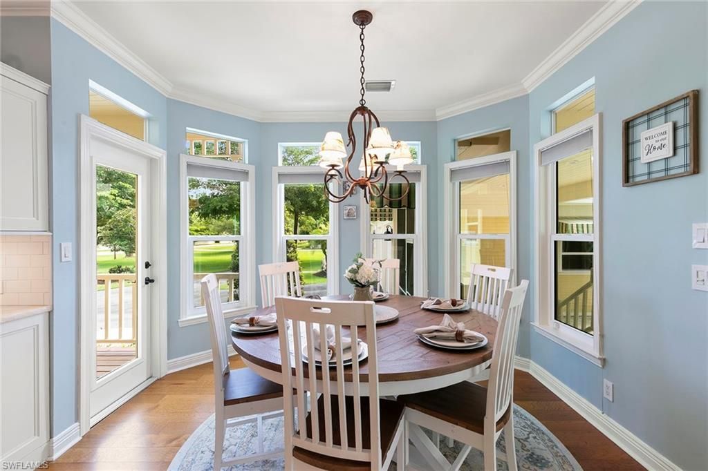 6460 Hidden Oaks Ln, Naples, FL 34119 Photo