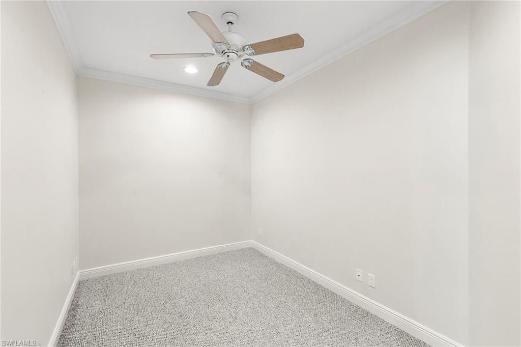6460 Hidden Oaks Ln, Naples, FL 34119 Photo