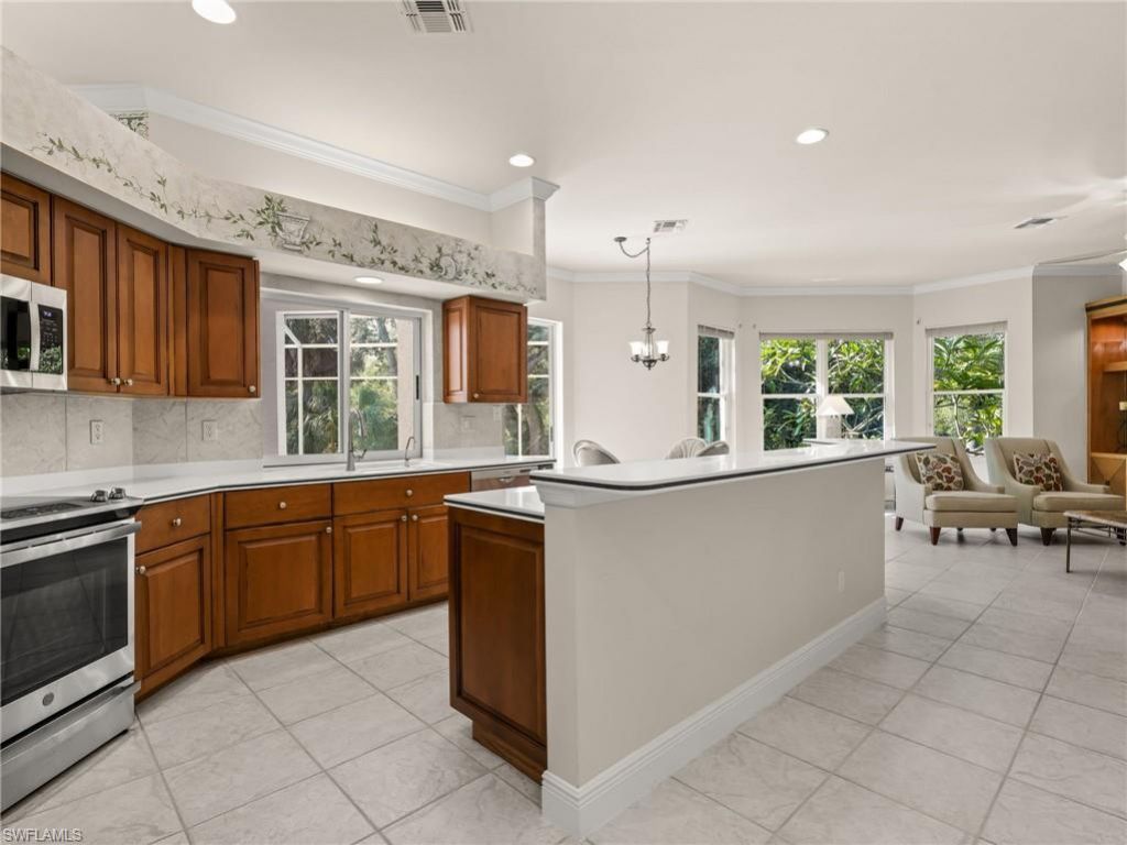25870 Creekbend Dr, Bonita Springs, FL 34135 Photo