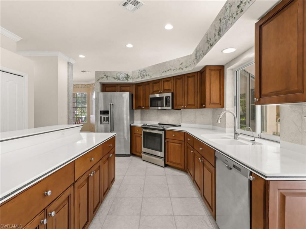 25870 Creekbend Dr, Bonita Springs, FL 34135 Photo