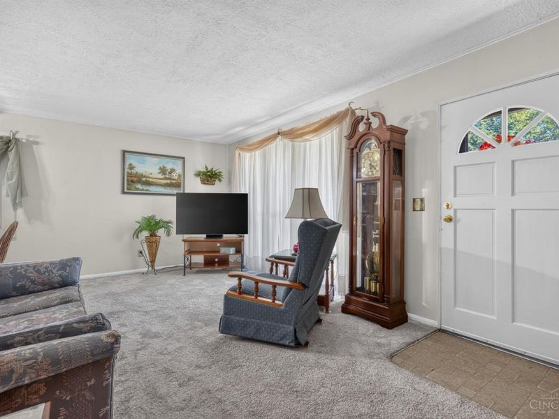 109 E Circle Drive, Mason, OH 45040 Photo 4