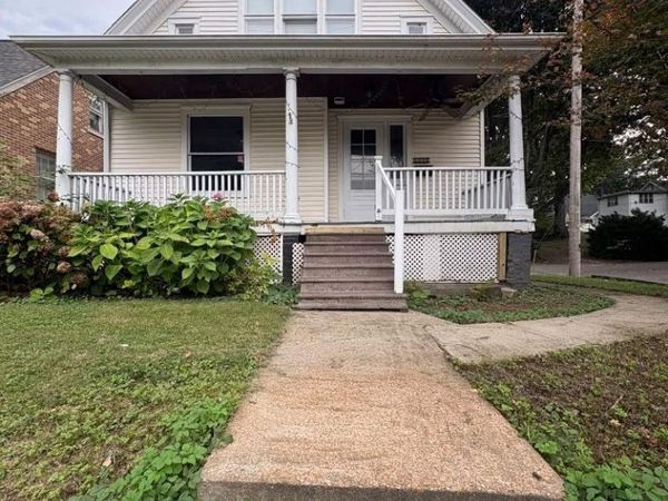 1036 W WASHINGTON Street, Springfield, IL 62702