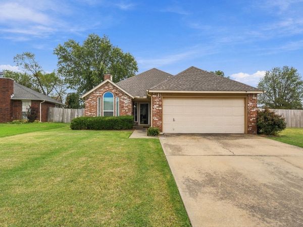 12504 E 82nd Place North , Owasso, OK 74055