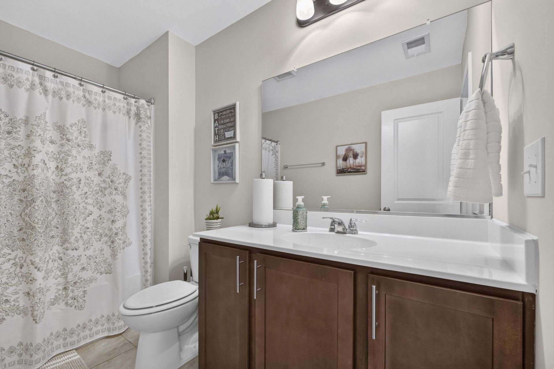 1802 Chauncys Court Photo 35