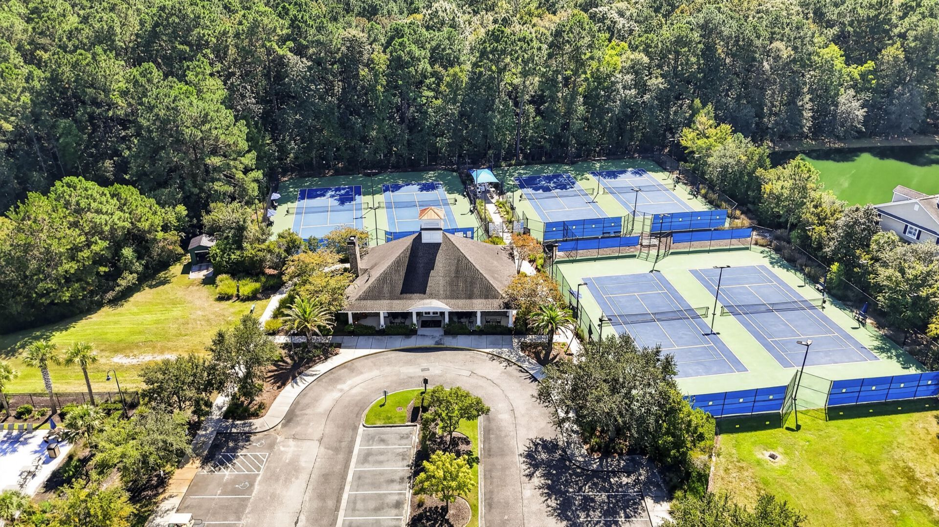 1802 Chauncys Court Photo 45