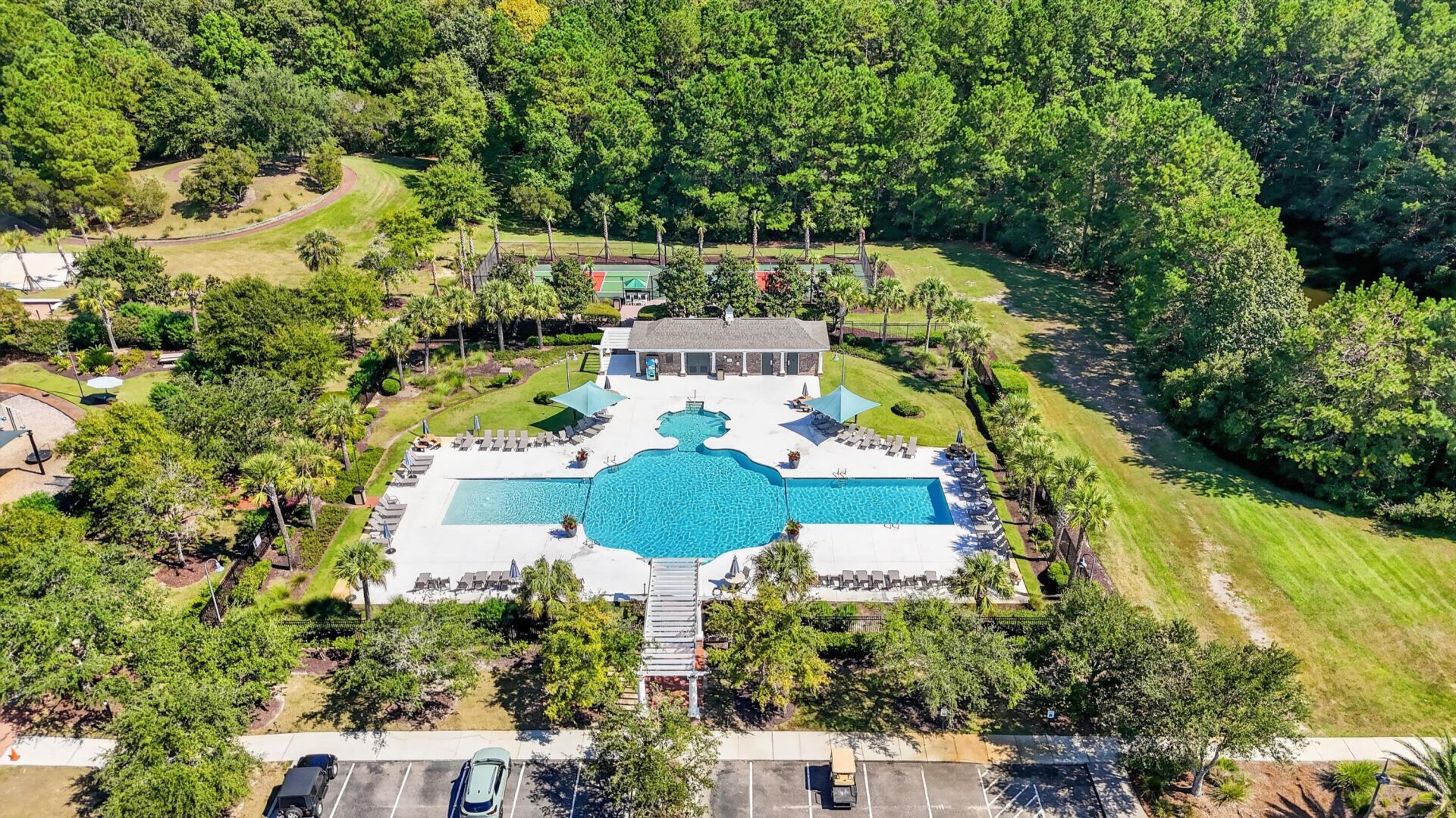 1802 Chauncys Court Photo 47