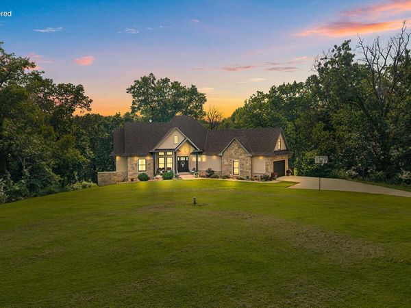 300 Buena Vista Parkway , Strafford, MO 65757