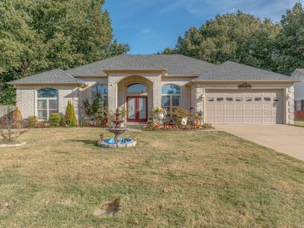 3114 Bowden Dr , Jonesboro, AR 72404