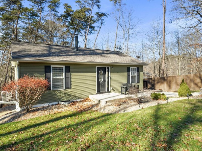 6283 Sponagle Road SE, Sugar Grove, OH 43155 Photo 1