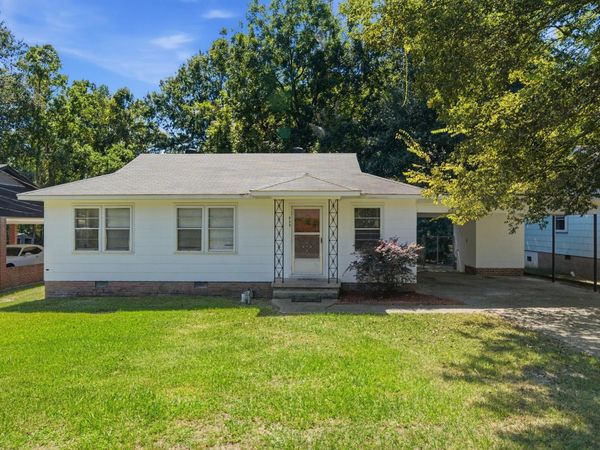 924 W 6th St., Hattiesburg, MS 39401