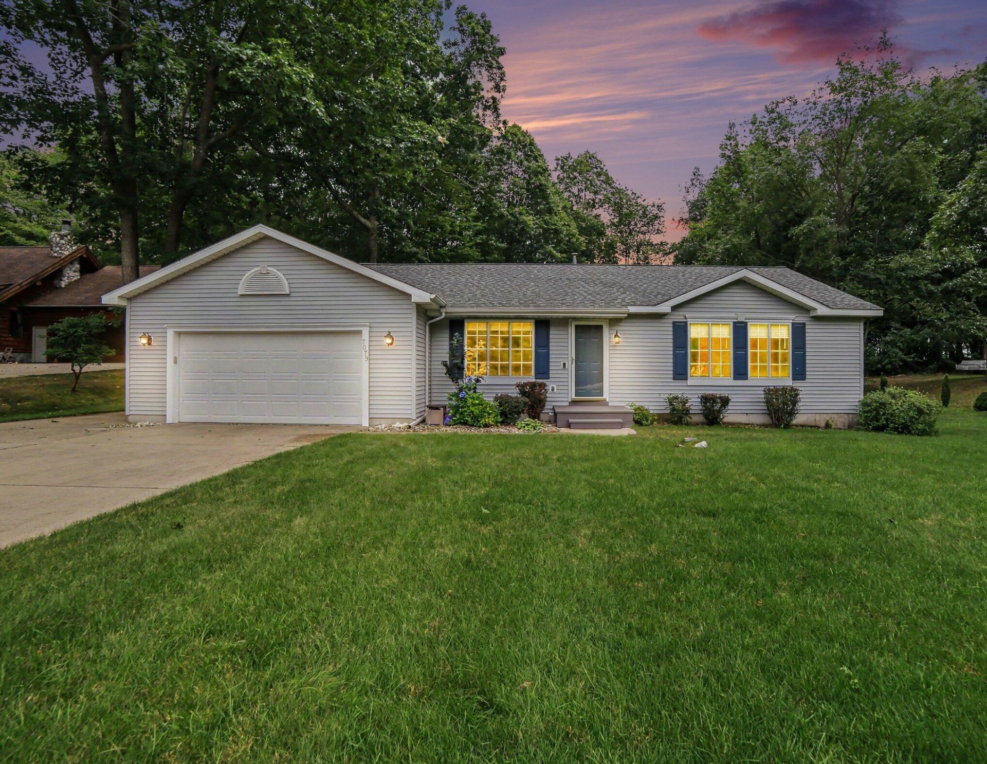 7079 W Decker Road, Ludington, MI 49431 Main Photo