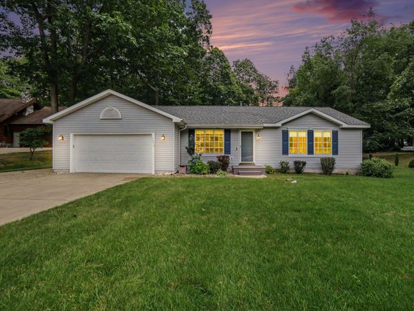 7079 W Decker Road, Ludington, MI 49431