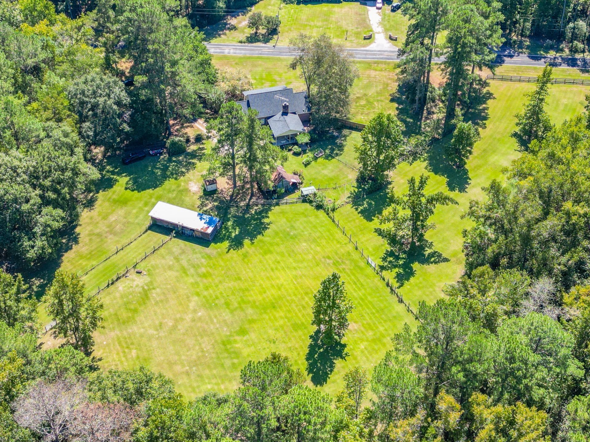 386 Rigby Road Photo 18