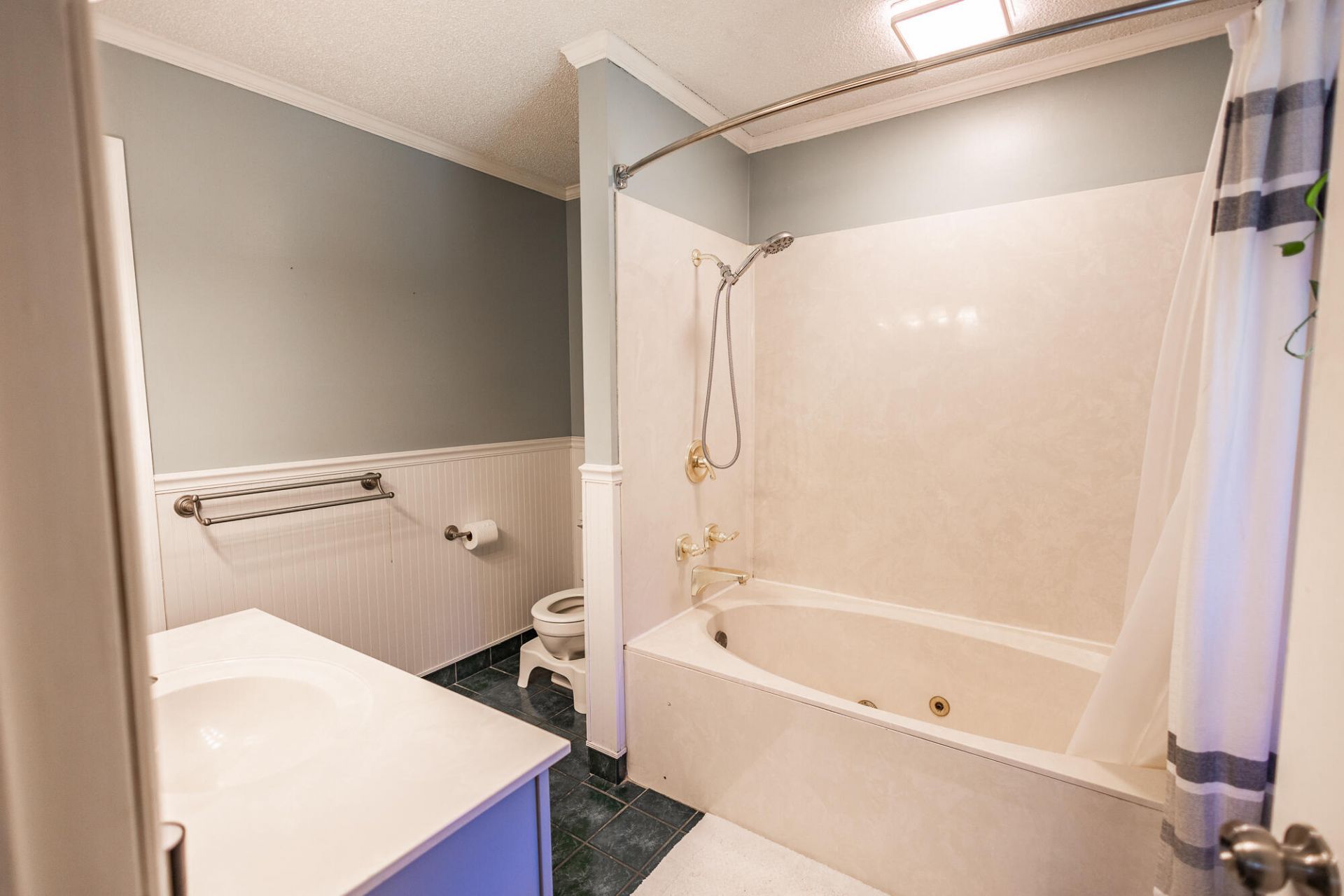 386 Rigby Road Photo 41