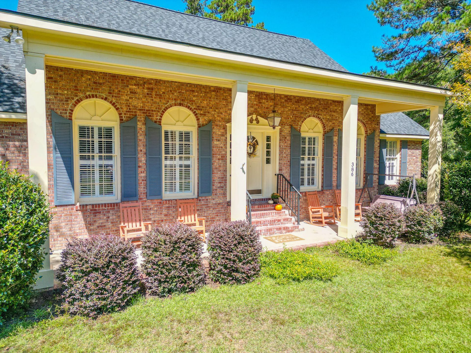 386 Rigby Road Photo 6