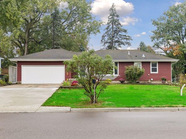 2501 80th Avenue N, Brooklyn Park, MN 55444