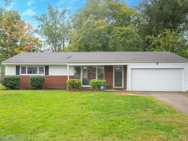 2451 Lafay Drive , West Bloomfield Township, Mi 48324