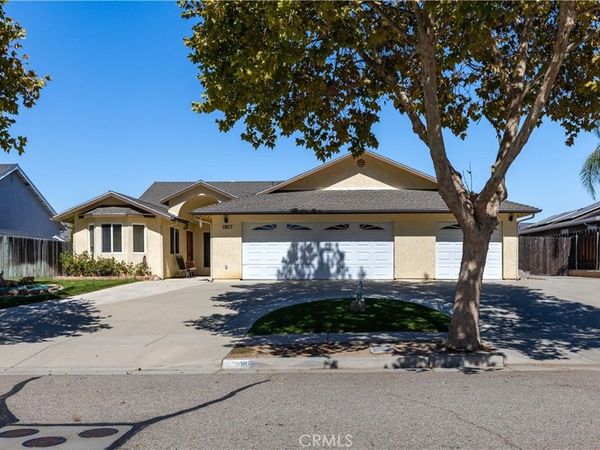 1907 Bella Vista Court, Paso Robles, CA 93446