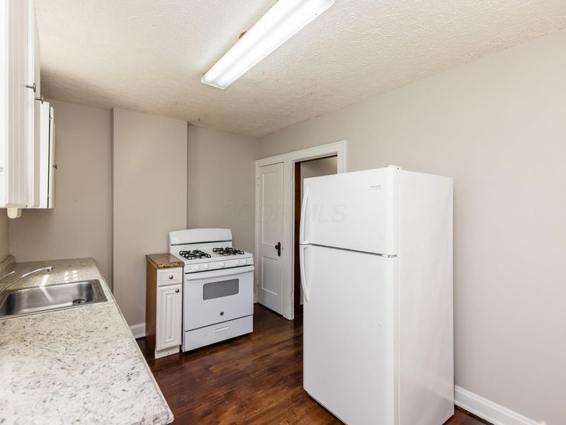 213 - 215 W Weber Road, Columbus, OH 43202 Photo 13