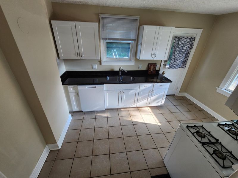213 - 215 W Weber Road, Columbus, OH 43202 Photo 38