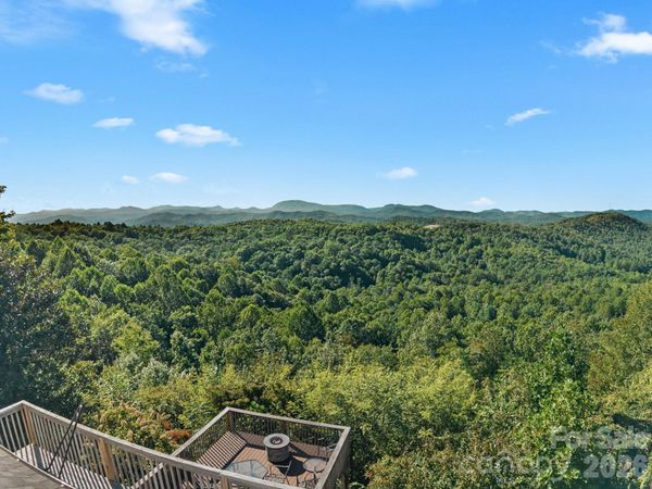 70 Moor Lane , Brevard, NC 28712