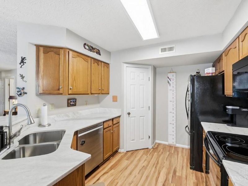 4441 N Shore Drive, Unit 104, Mason, OH 45040 Photo 17