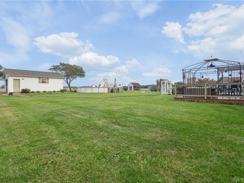 5800 Middle Urbana Road, Springfield, OH 45502 Photo 31