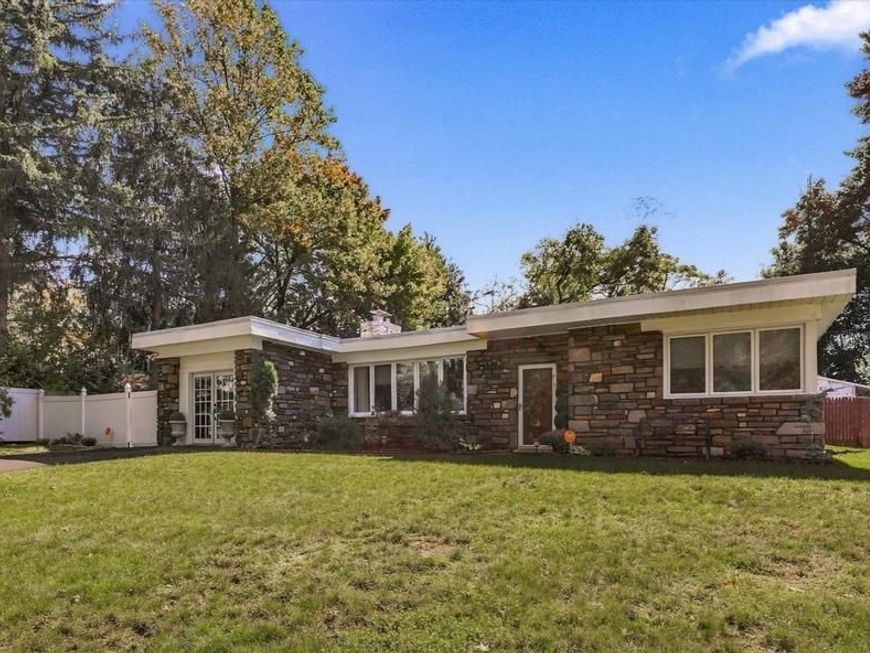 716 Martens Lane, Springfield, PA 19064 Main Photo