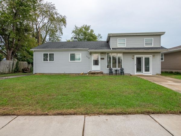 114 E Manor Drive , Griffith, IN 46319