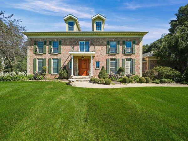 3471 Karen Kourt , La Porte, IN 46350