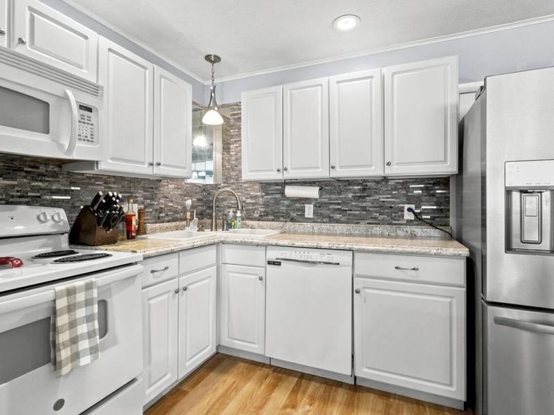 5420 Crescent Drive , Hilliard, OH 43026 Photo 9