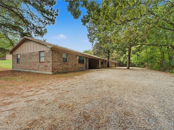 6505/6507 & 6521/6523 W Double Springs Road, Fayetteville, AR 72704