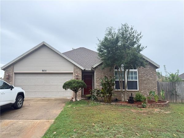 501 Crystal Street , Lowell, AR 72745