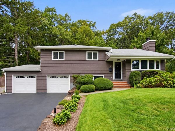 47 Grist Mill Lane, Huntington, NY 11743