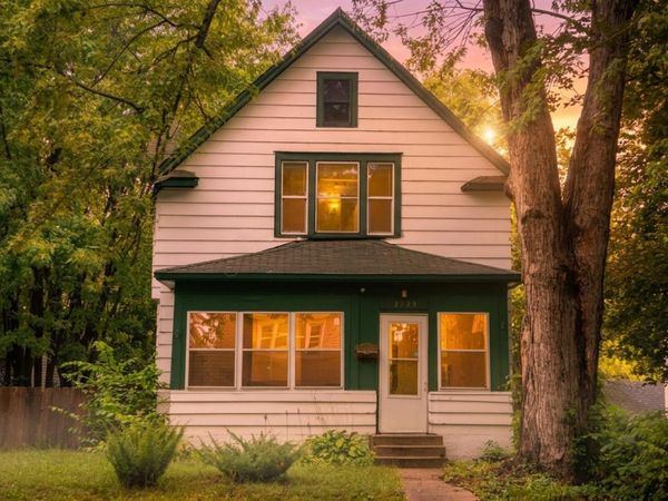 3735 Girard Avenue N, Minneapolis, MN 55412