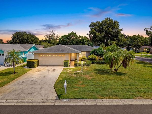 2580 WINDWOOD DRIVE , CLEARWATER, FL 33763
