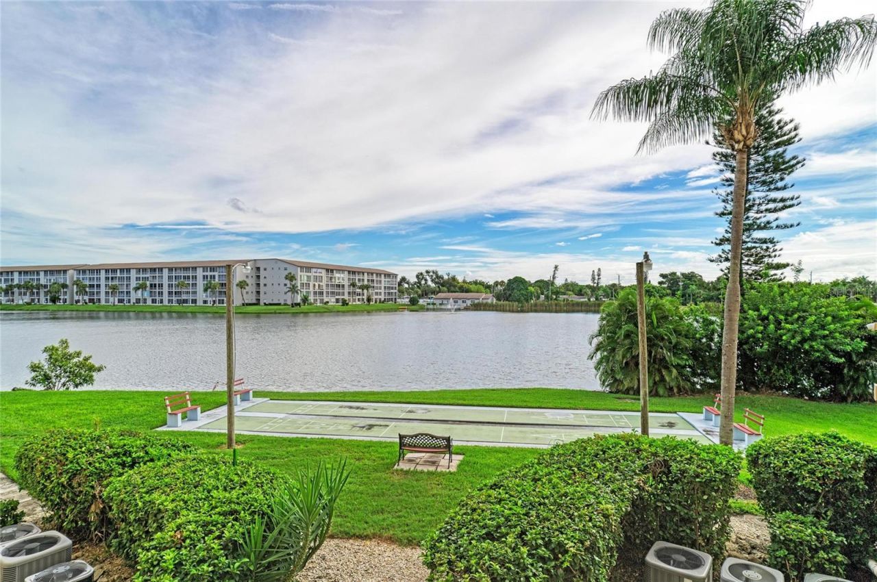 3893 Lake Bayshore Drive, Unit F211, Bradenton, FL 34205 Photo