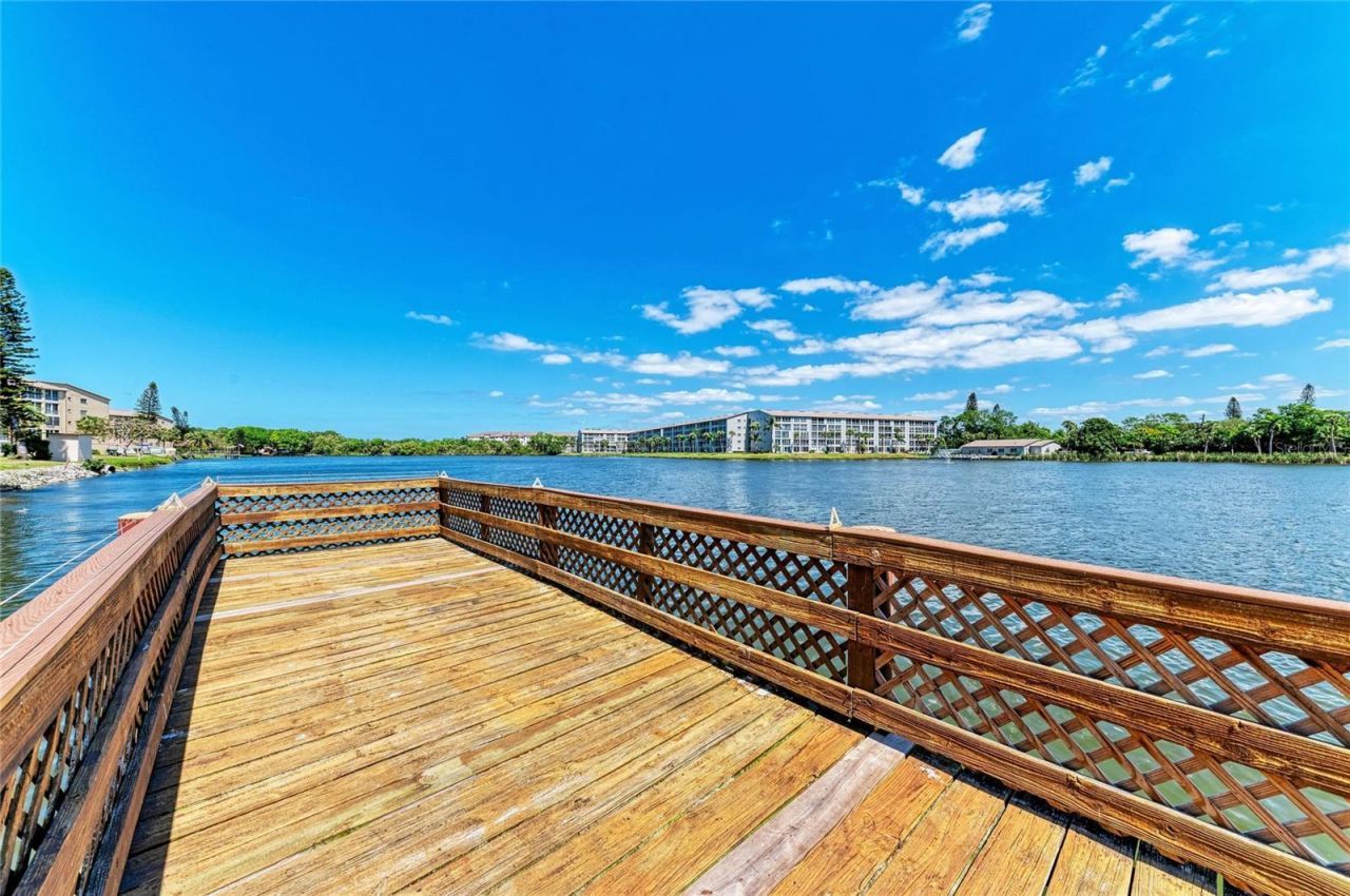 3893 Lake Bayshore Drive, Unit F211, Bradenton, FL 34205 Photo