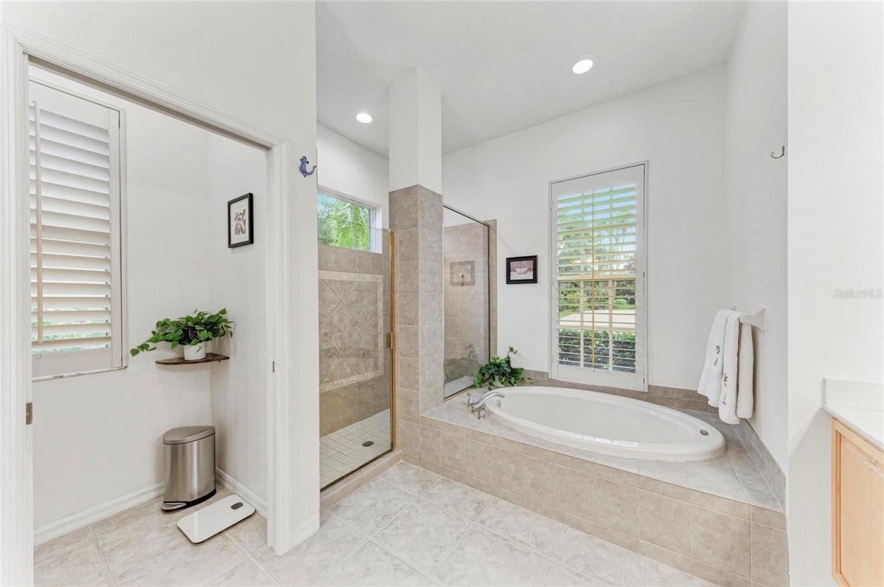 9420 Royal Calcutta Place, Bradenton, FL 34202 Photo