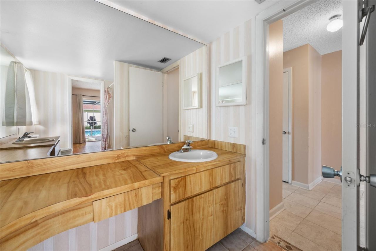 3024 Marlo Boulevard, Clearwater, FL 33759 Photo