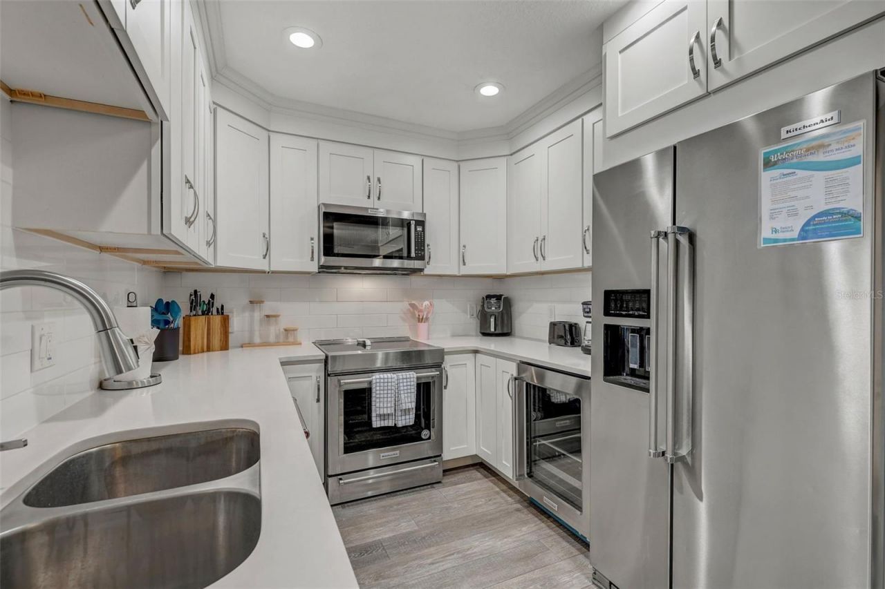 18522 Gulf Boulevard, Unit D, Indian Shores, FL 33785 Photo