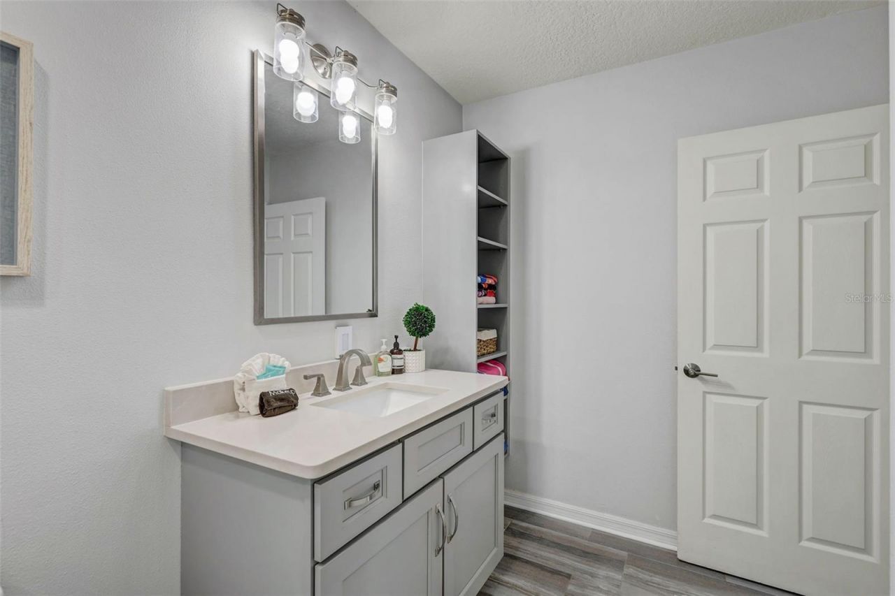 18522 Gulf Boulevard, Unit D, Indian Shores, FL 33785 Photo