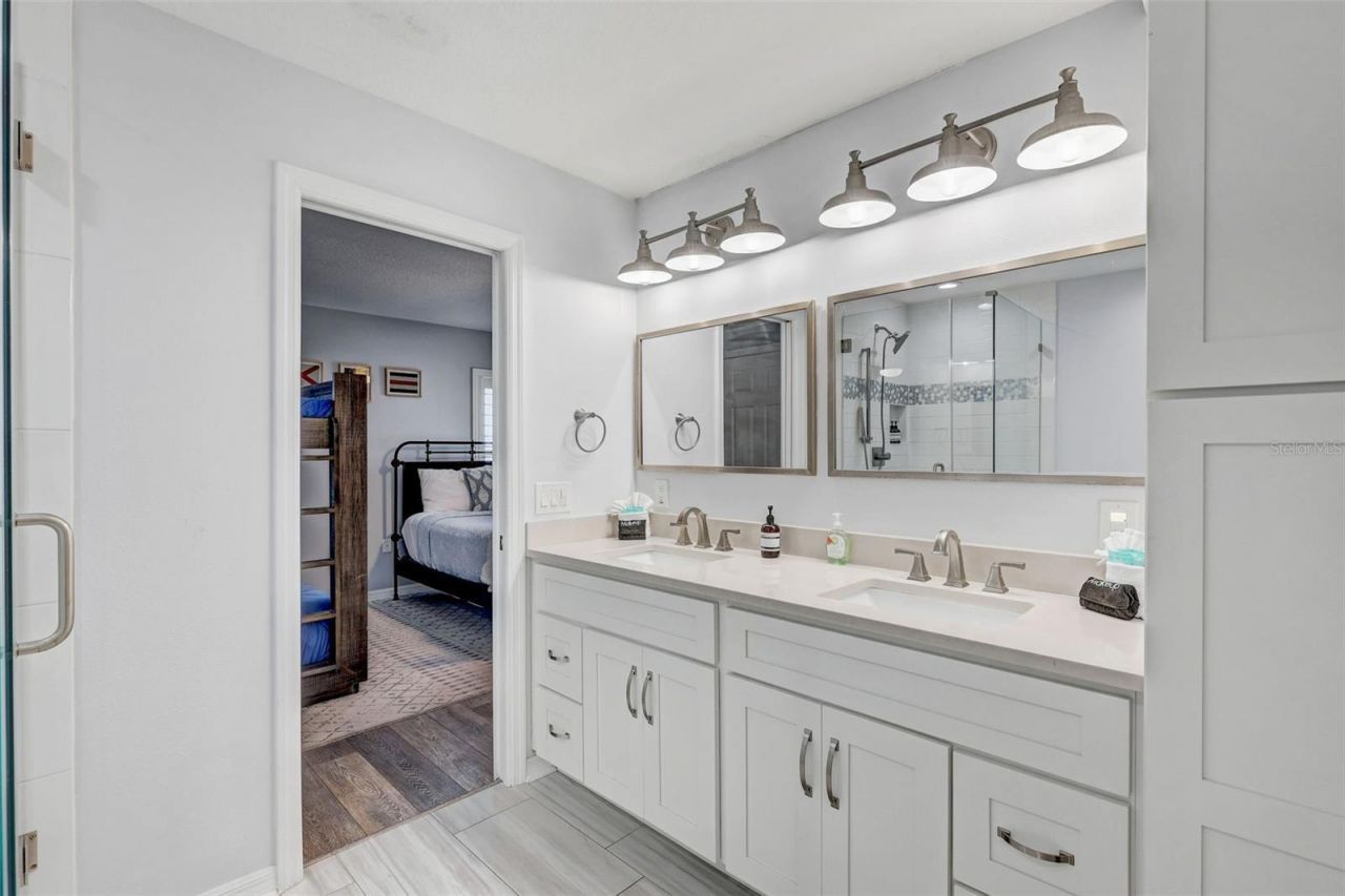 18522 Gulf Boulevard, Unit D, Indian Shores, FL 33785 Photo